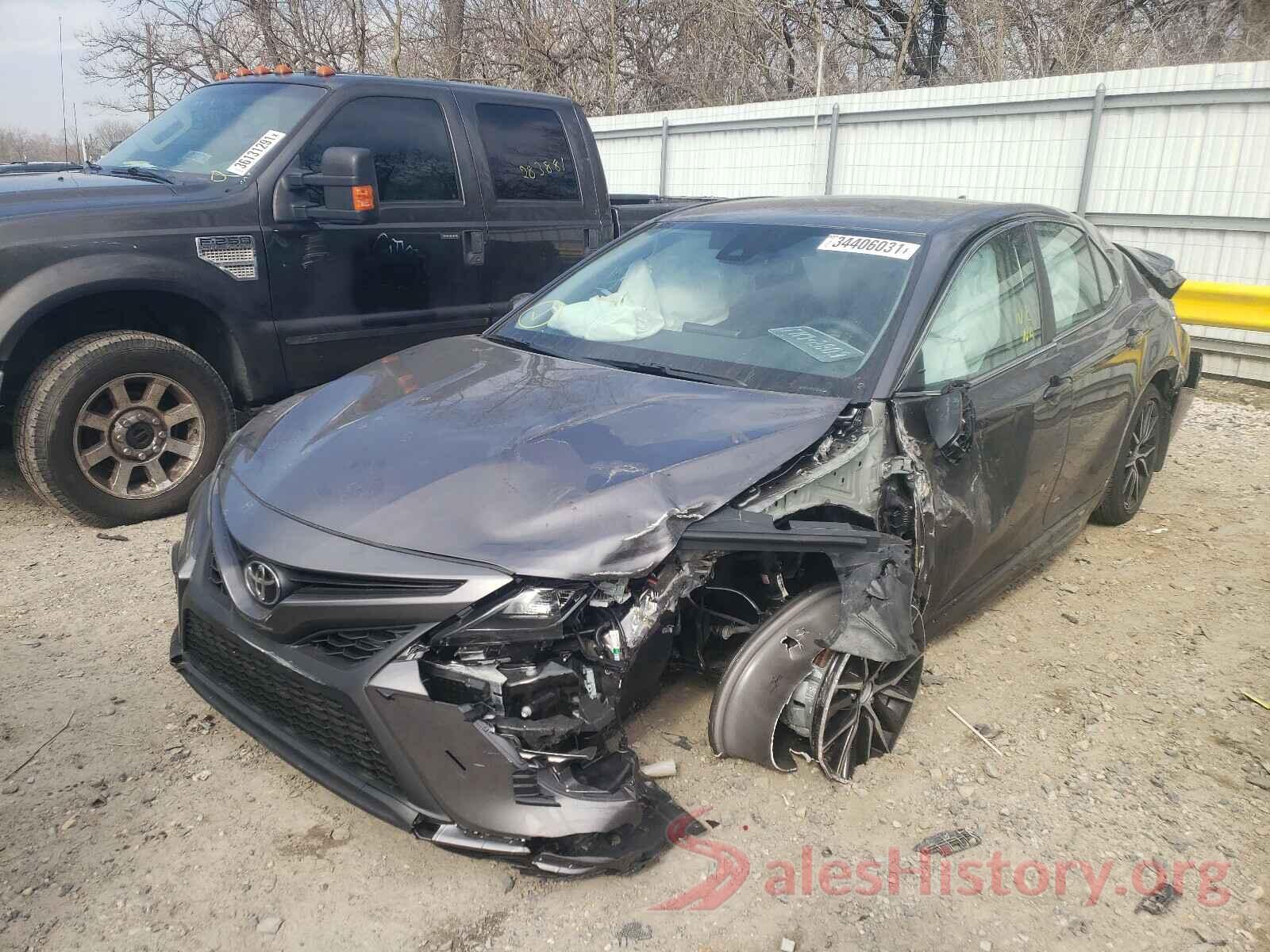 4T1G11AK4MU432814 2021 TOYOTA CAMRY