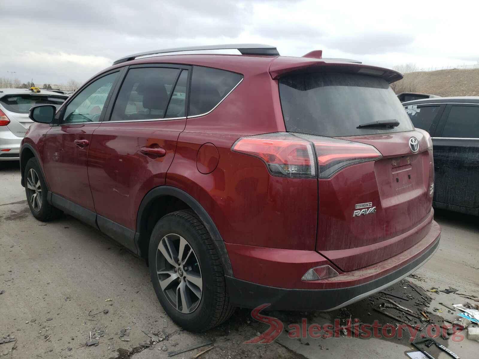 2T3RFREV4JW775820 2018 TOYOTA RAV4