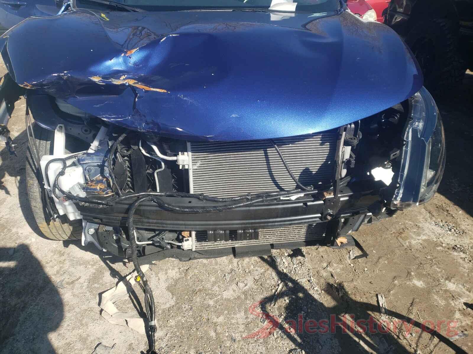 JN1BJ1CR2JW202748 2018 NISSAN ROGUE