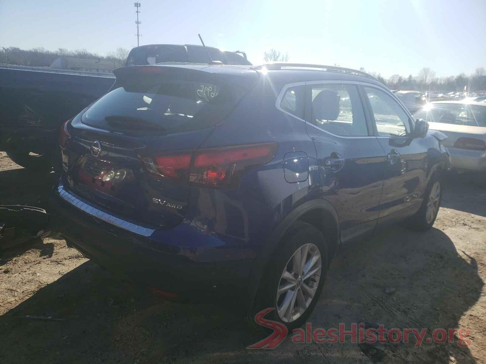 JN1BJ1CR2JW202748 2018 NISSAN ROGUE