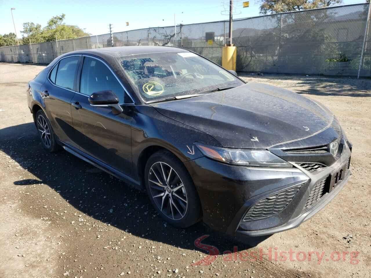 4T1T11AK8MU613574 2021 TOYOTA CAMRY