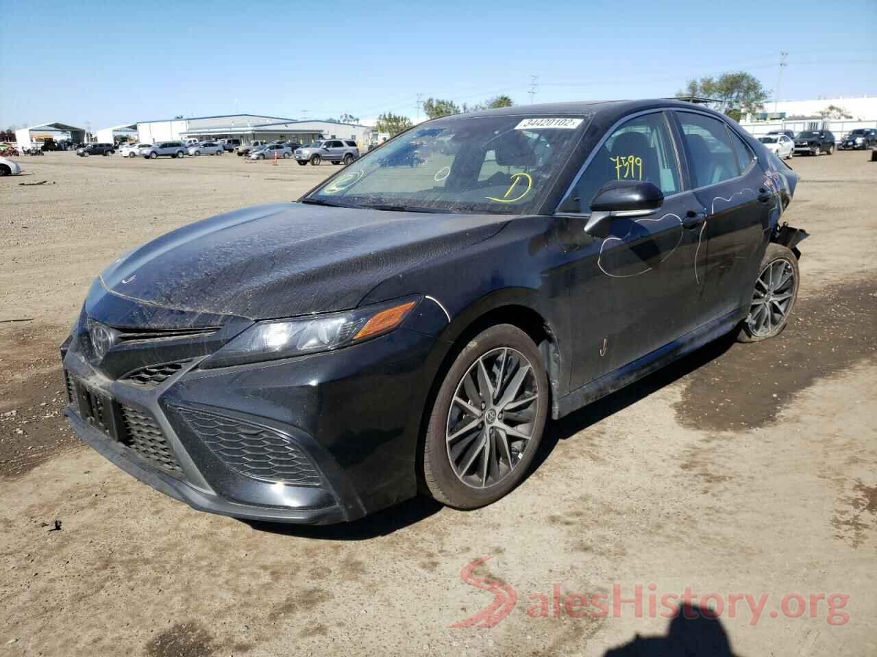 4T1T11AK8MU613574 2021 TOYOTA CAMRY