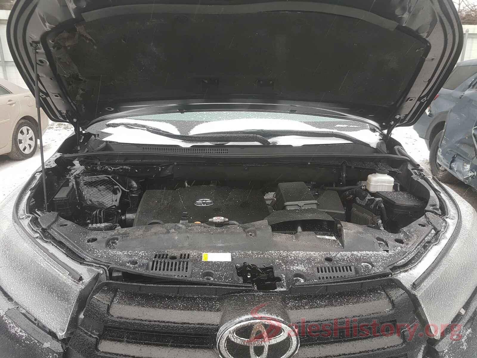 5TDJZRFH4KS608907 2019 TOYOTA HIGHLANDER