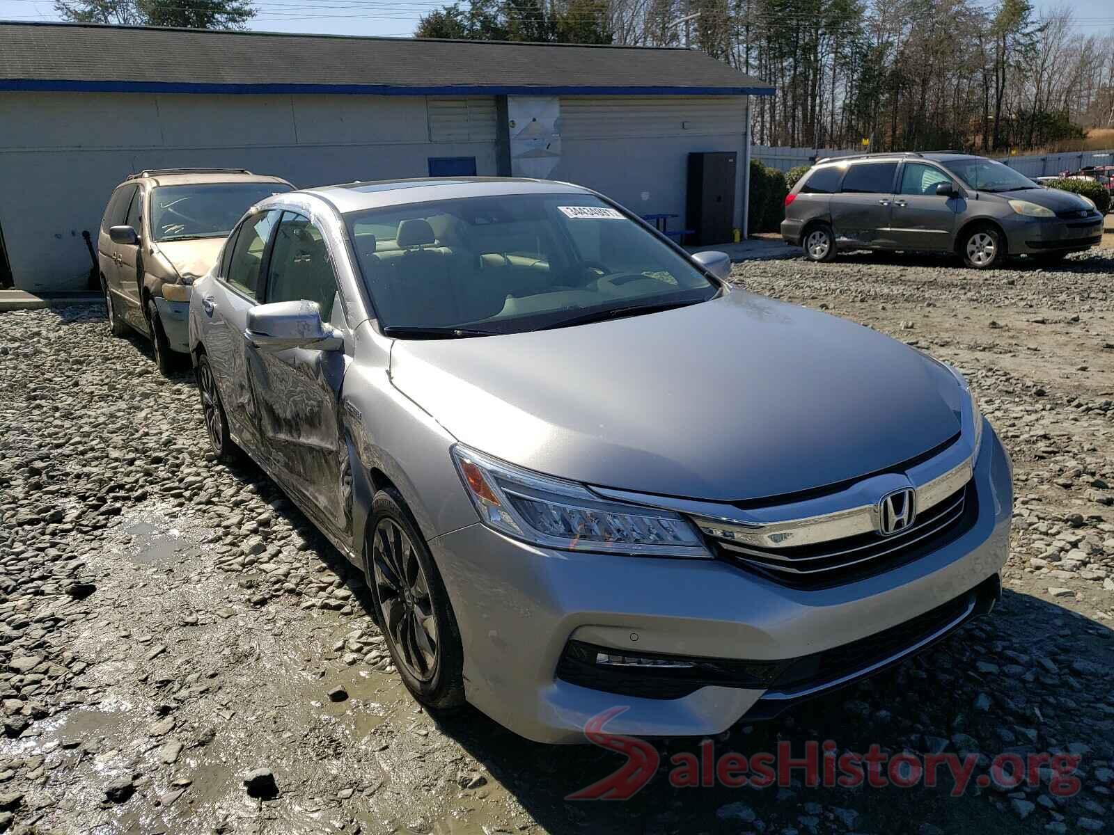 JHMCR6F73HC013845 2017 HONDA ACCORD