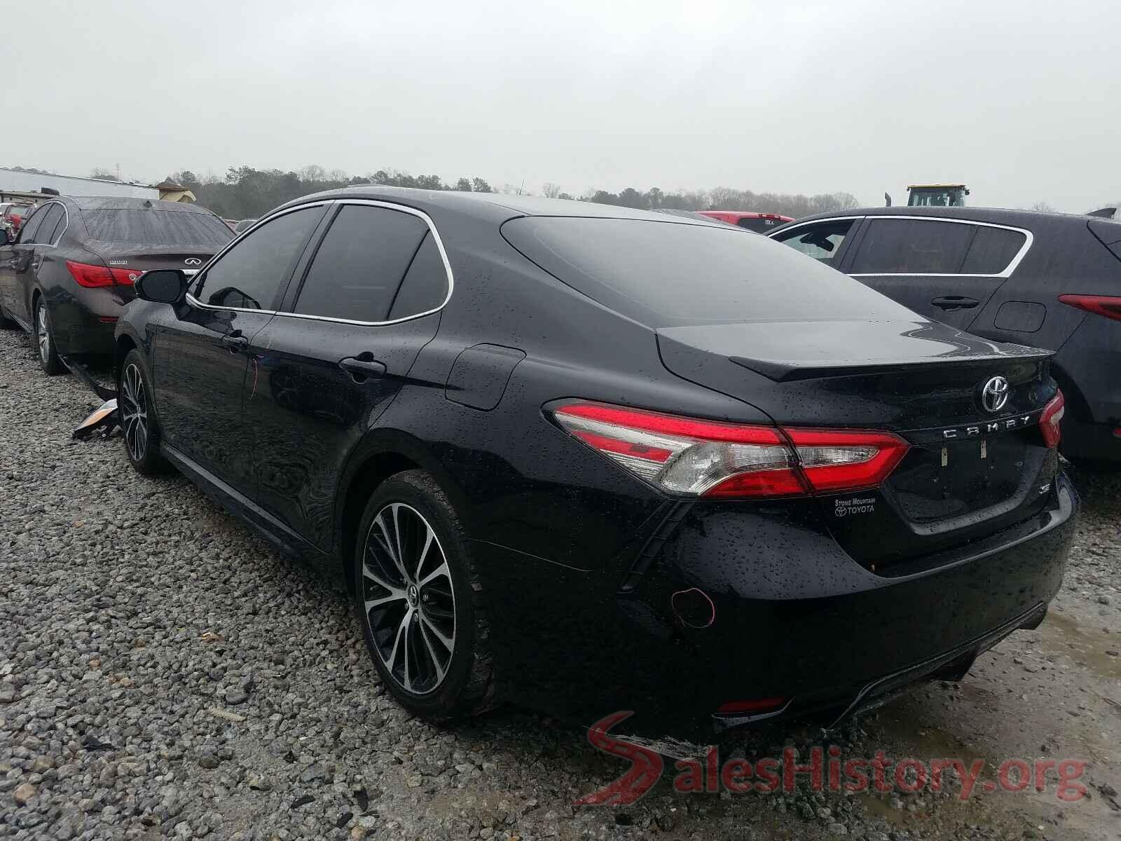 4T1B11HK9JU641753 2018 TOYOTA CAMRY