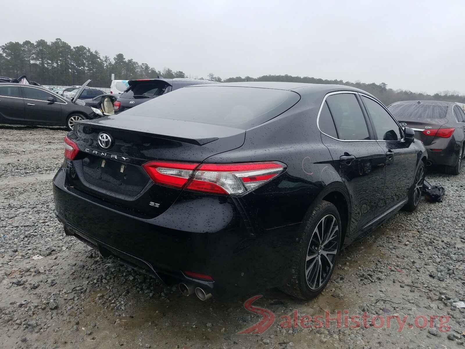 4T1B11HK9JU641753 2018 TOYOTA CAMRY