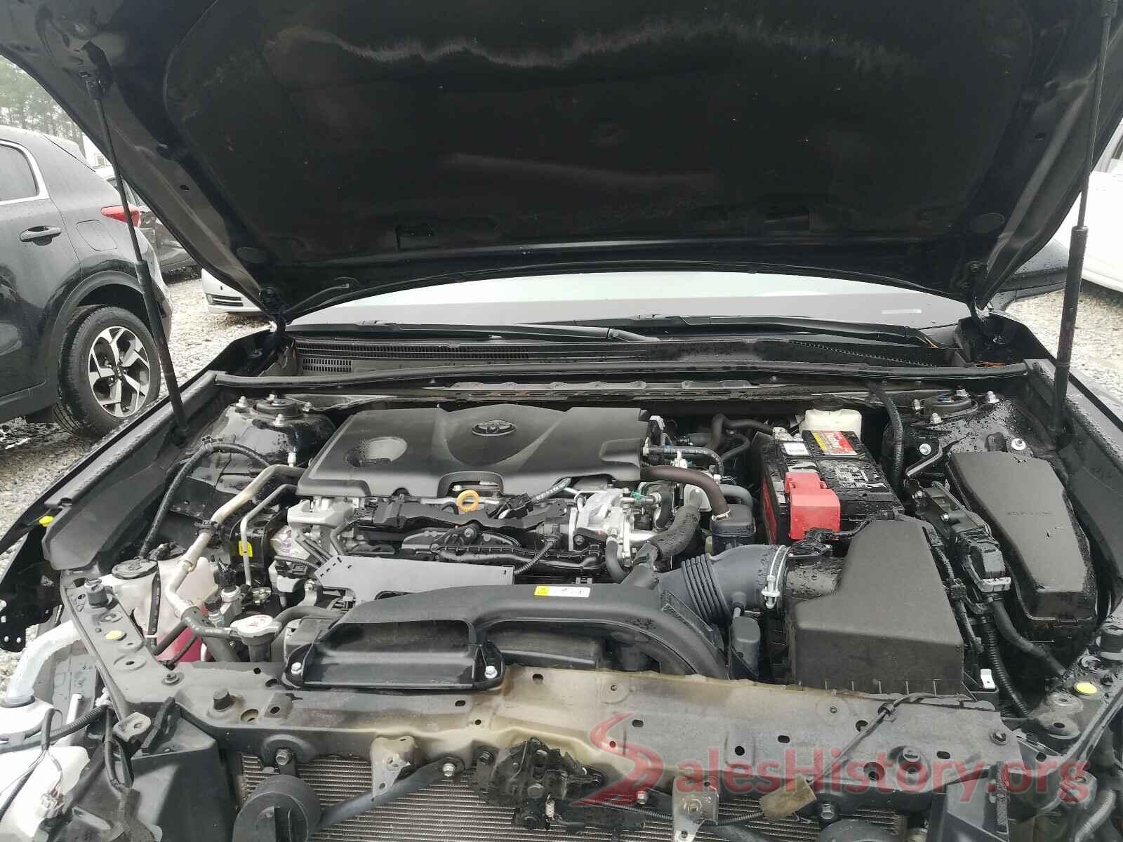 4T1B11HK9JU641753 2018 TOYOTA CAMRY