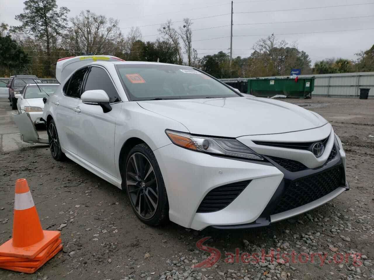 4T1B61HKXJU005490 2018 TOYOTA CAMRY