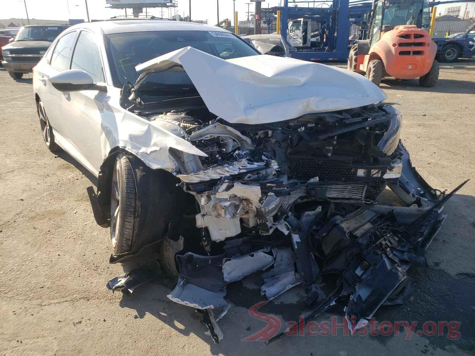 1HGCV1F98JA048370 2018 HONDA ACCORD