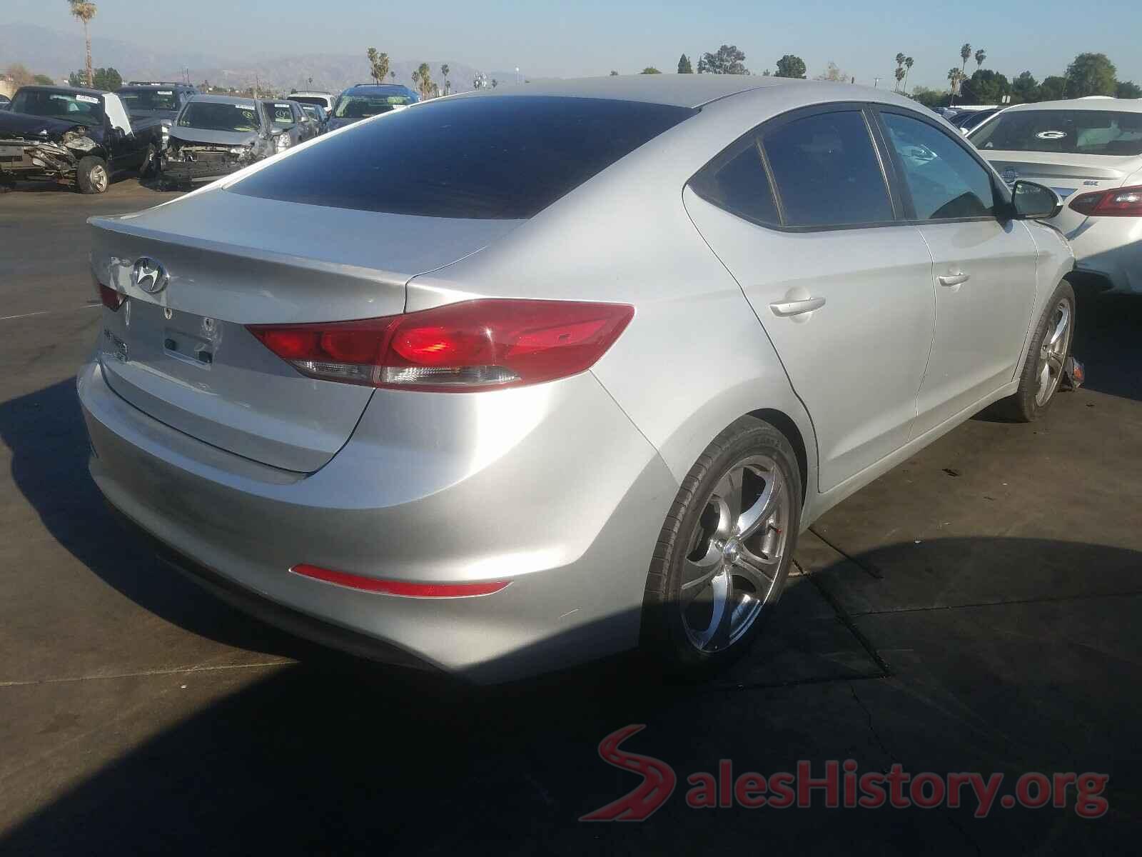 5NPD74LFXJH349935 2018 HYUNDAI ELANTRA