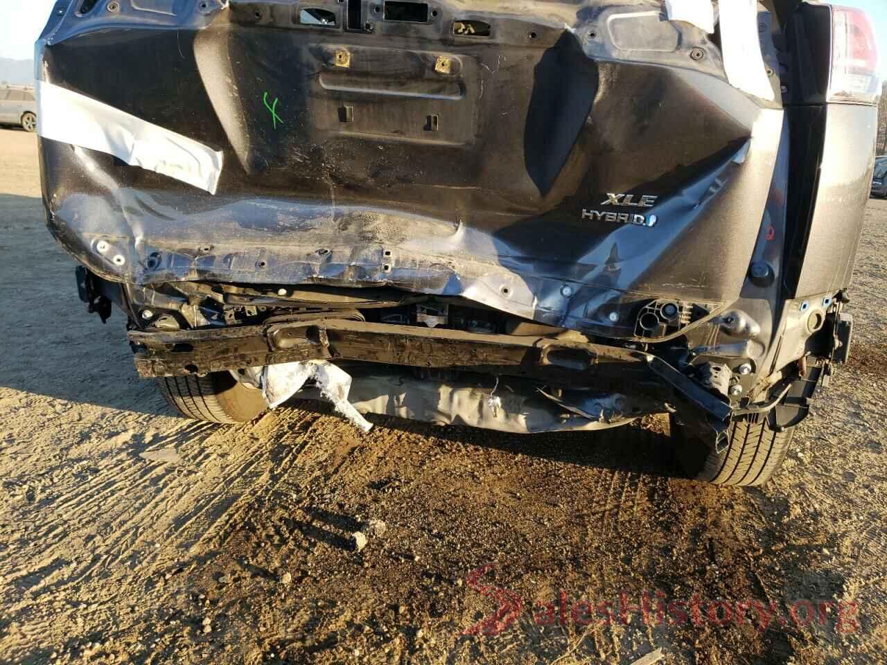 JTMRJREV4JD160373 2018 TOYOTA RAV4