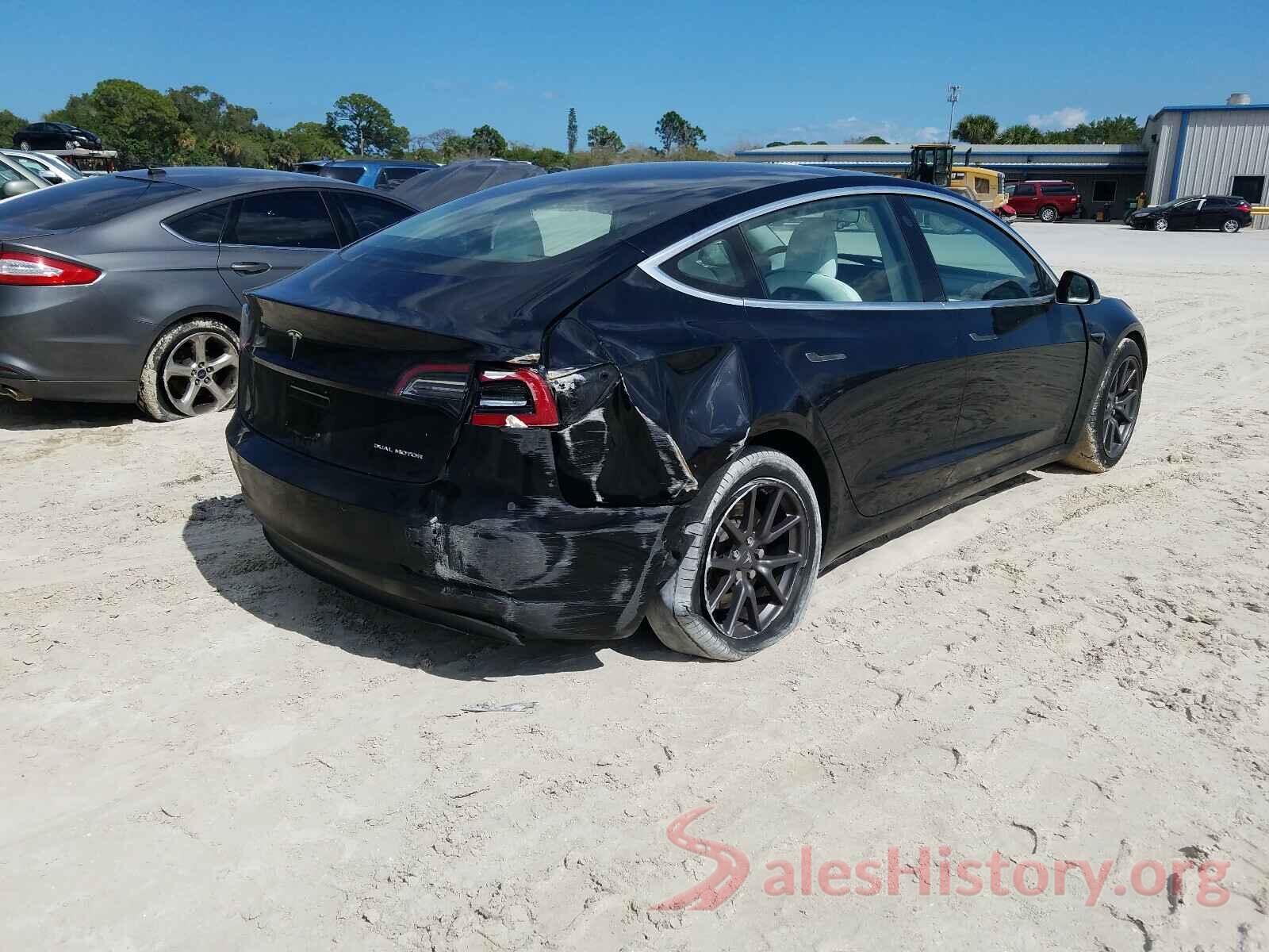 5YJ3E1EB9JF085499 2018 TESLA MODEL 3