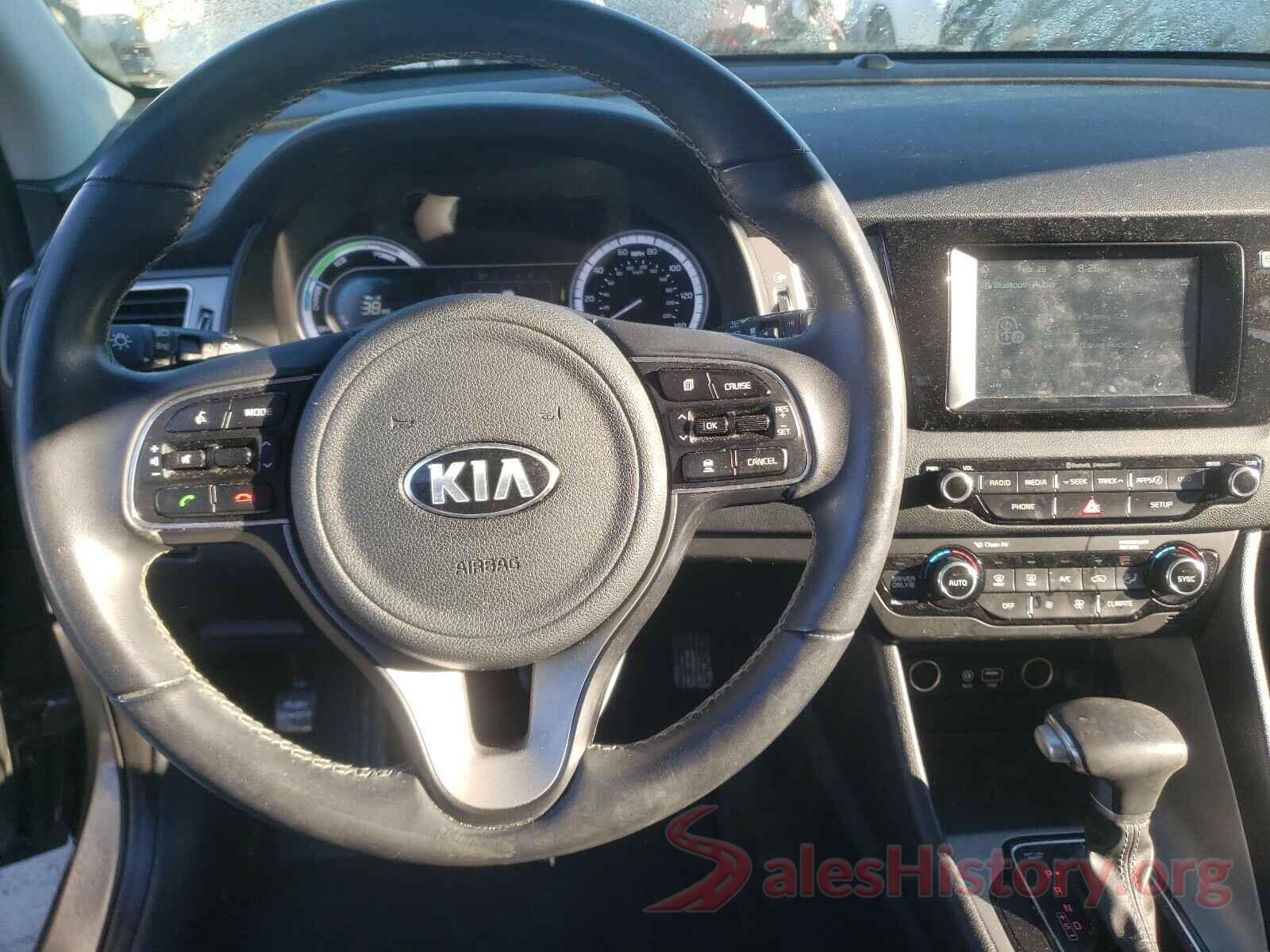 KNDCB3LC3H5069374 2017 KIA NIRO