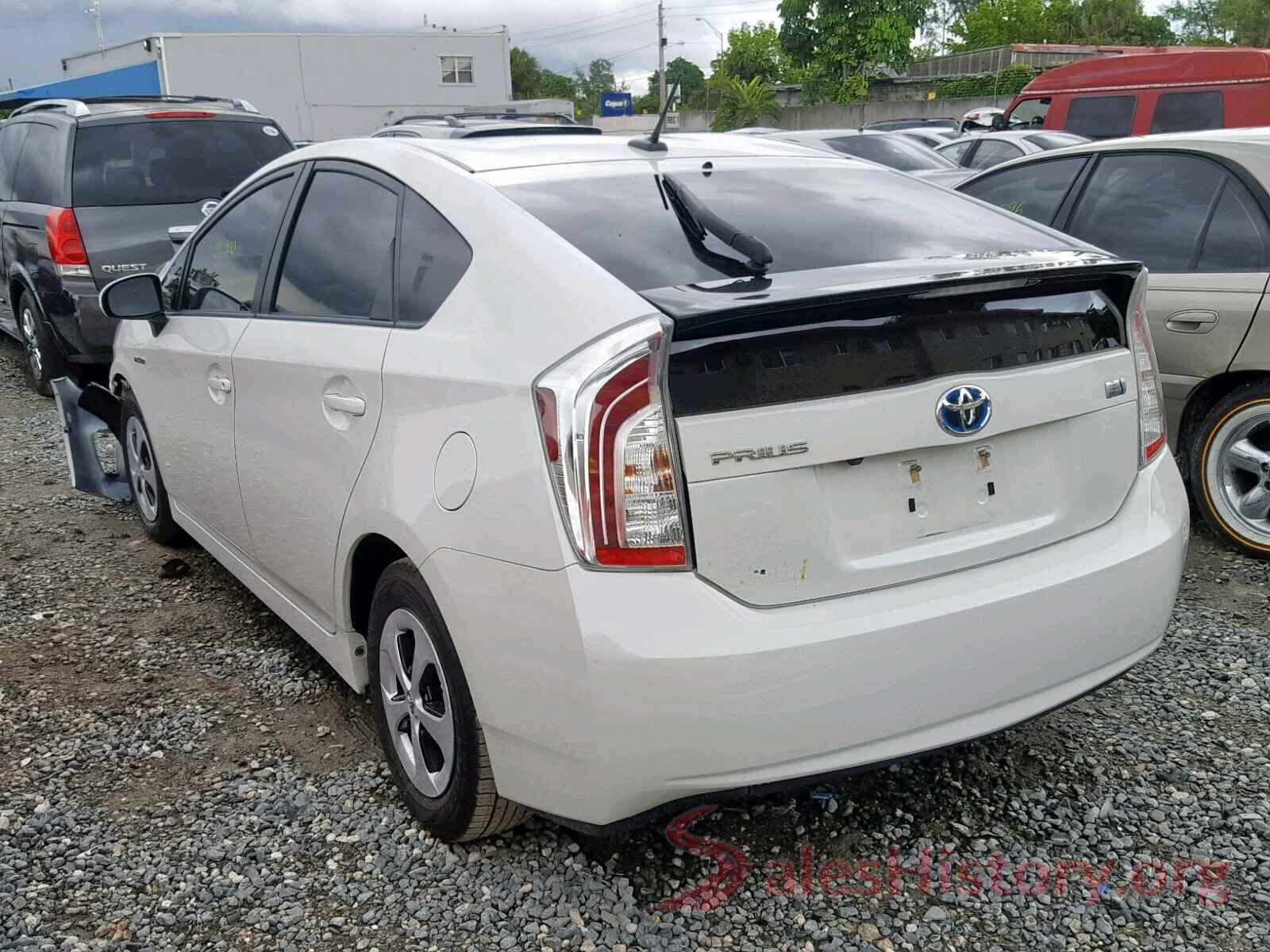 JTDKN3DU2F0452405 2015 TOYOTA PRIUS