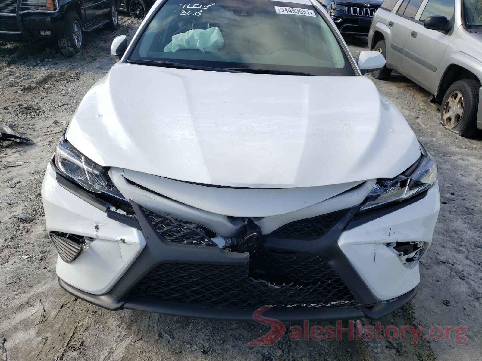 4T1B11HK8JU668071 2018 TOYOTA CAMRY