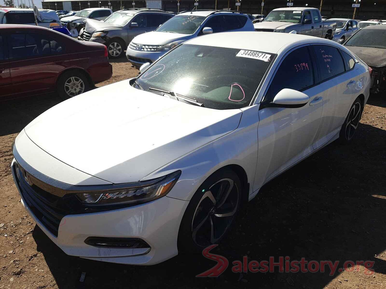 1HGCV1F30JA204705 2018 HONDA ACCORD