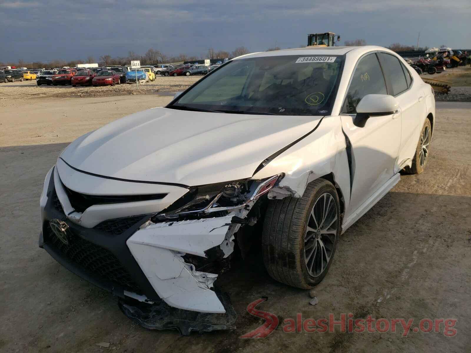 4T1B11HKXKU765502 2019 TOYOTA CAMRY