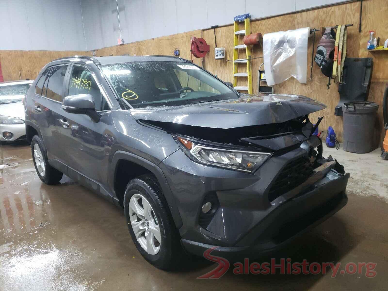 2T3P1RFV2MW168372 2021 TOYOTA RAV4