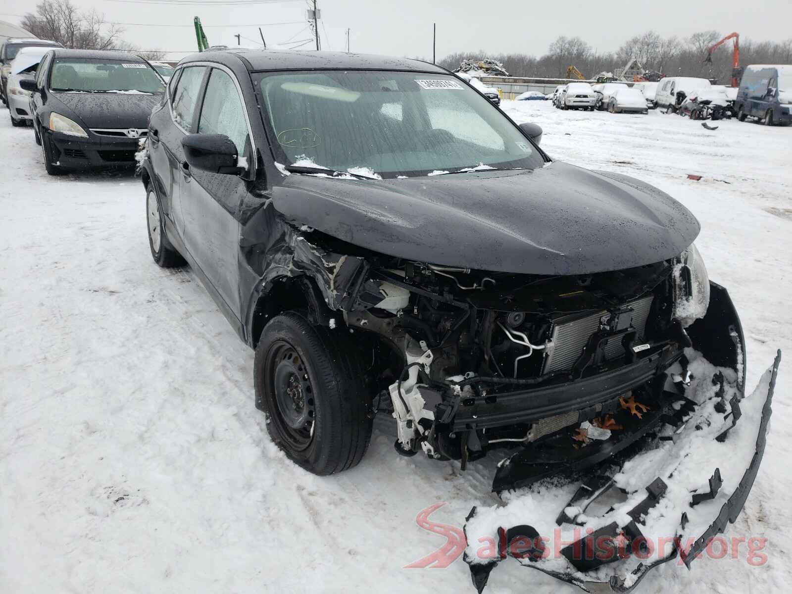 JN1BJ1CR8JW255972 2018 NISSAN ROGUE