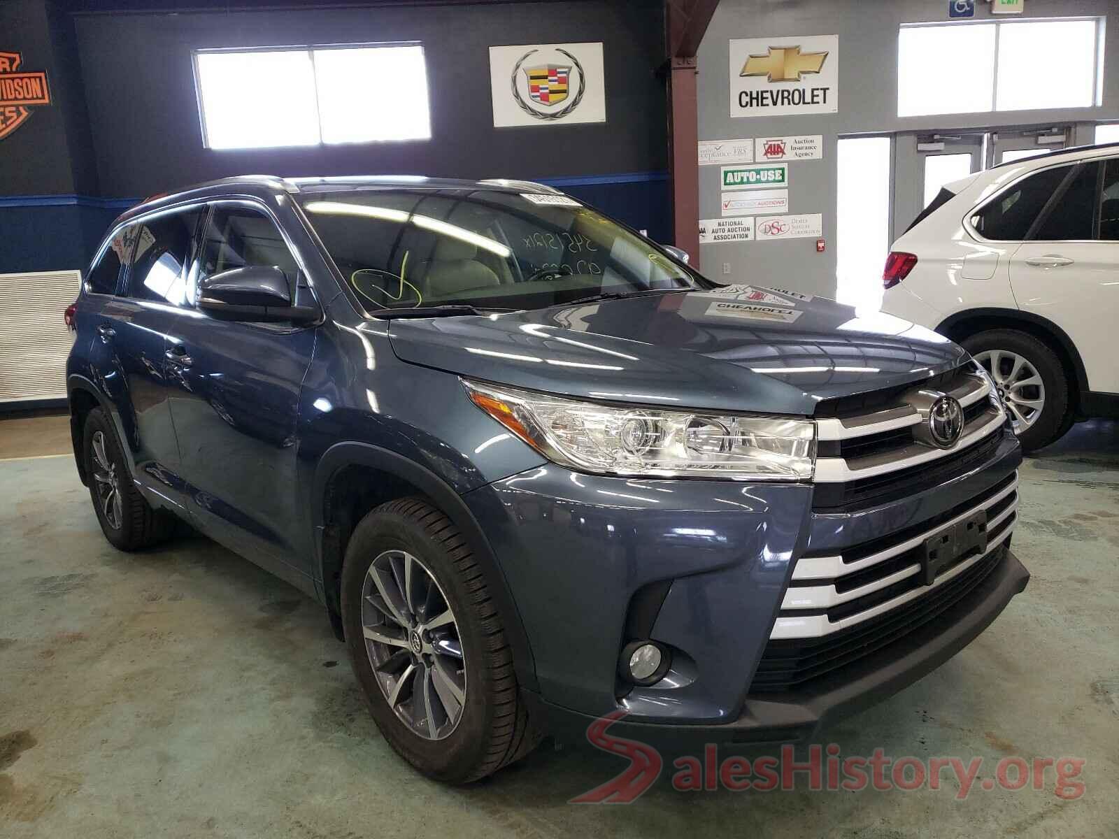 5TDJZRFH1JS835213 2018 TOYOTA HIGHLANDER