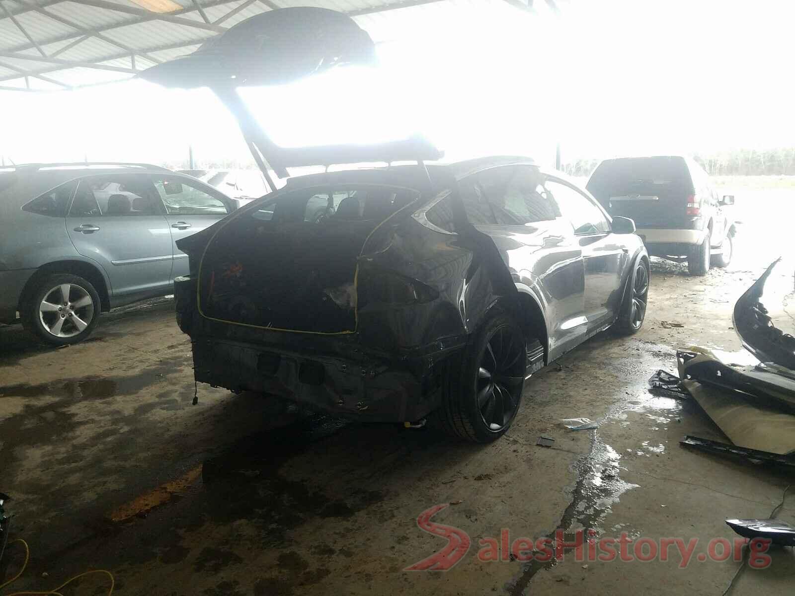 5YJXCAE22LF306029 2020 TESLA MODEL X