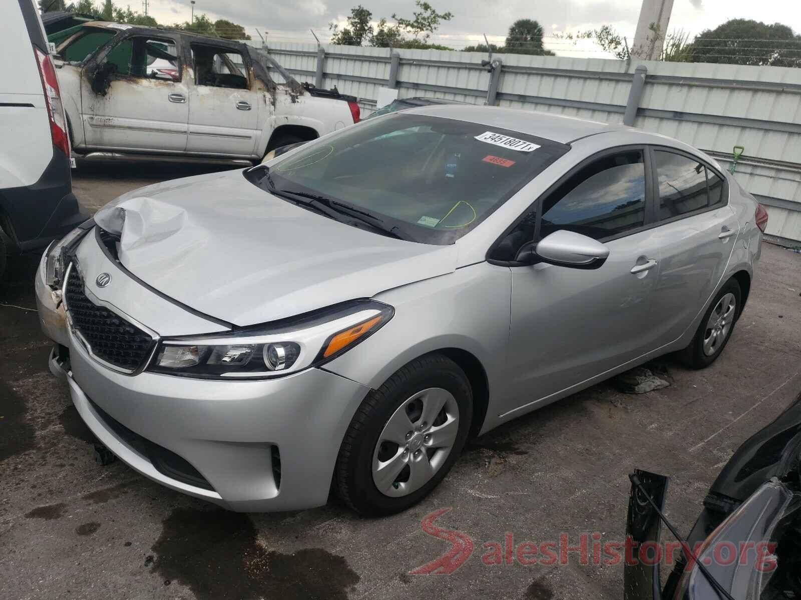 3KPFL4A72JE236596 2018 KIA FORTE