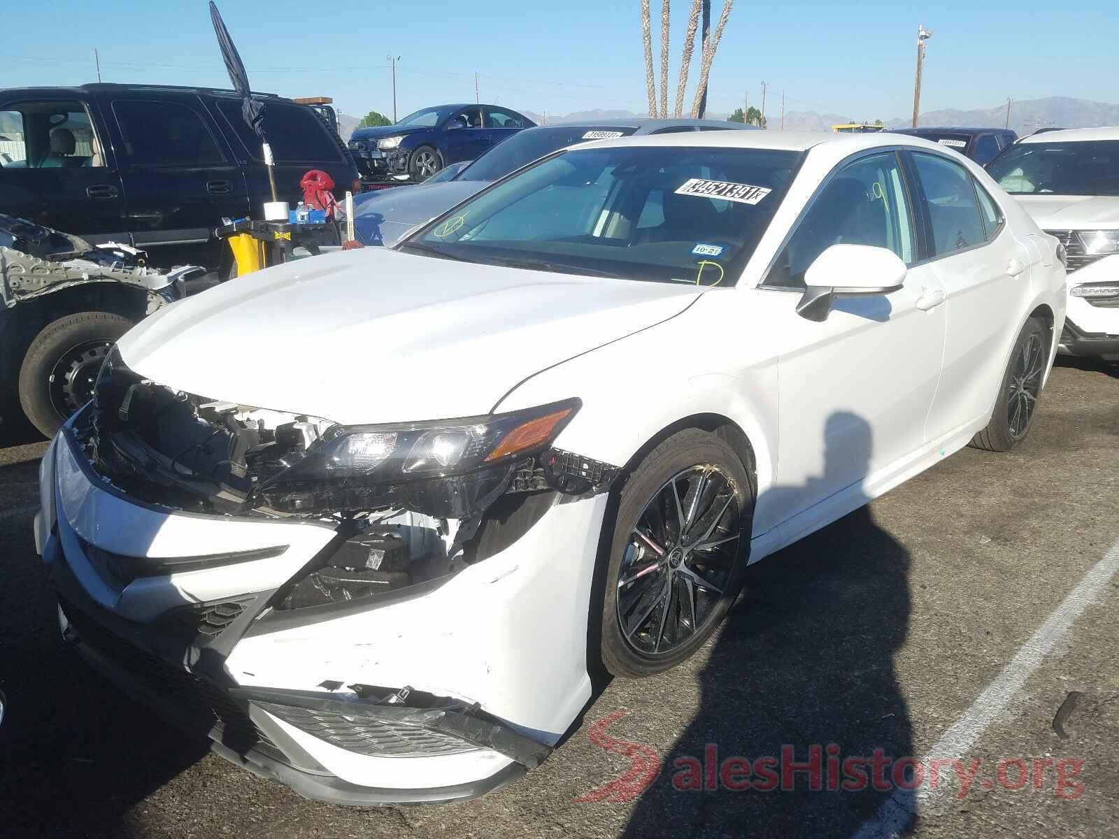 4T1G11AK2MU512323 2021 TOYOTA CAMRY