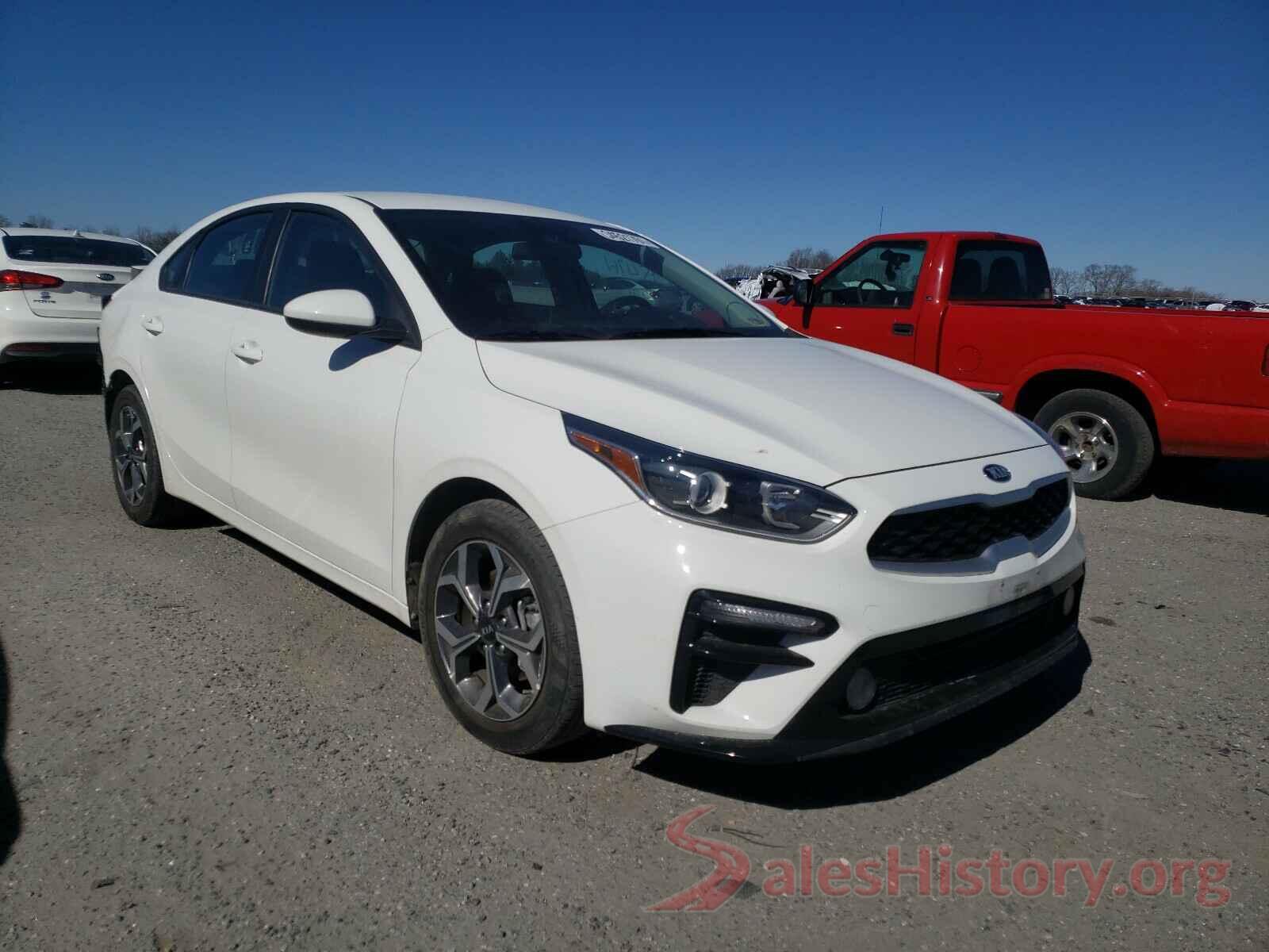 3KPF24AD7KE104556 2019 KIA FORTE