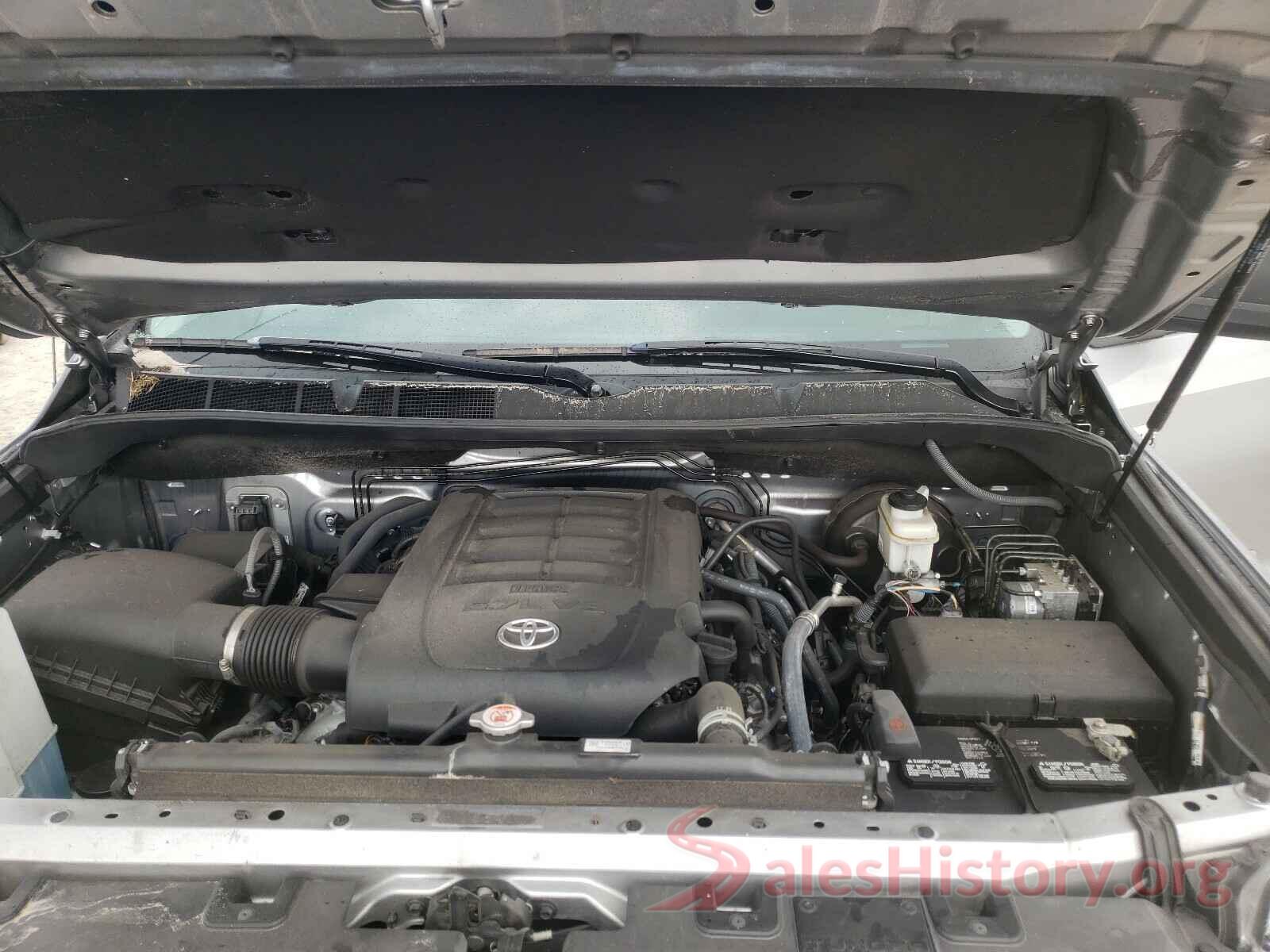 5TFUY5F11JX727258 2018 TOYOTA TUNDRA