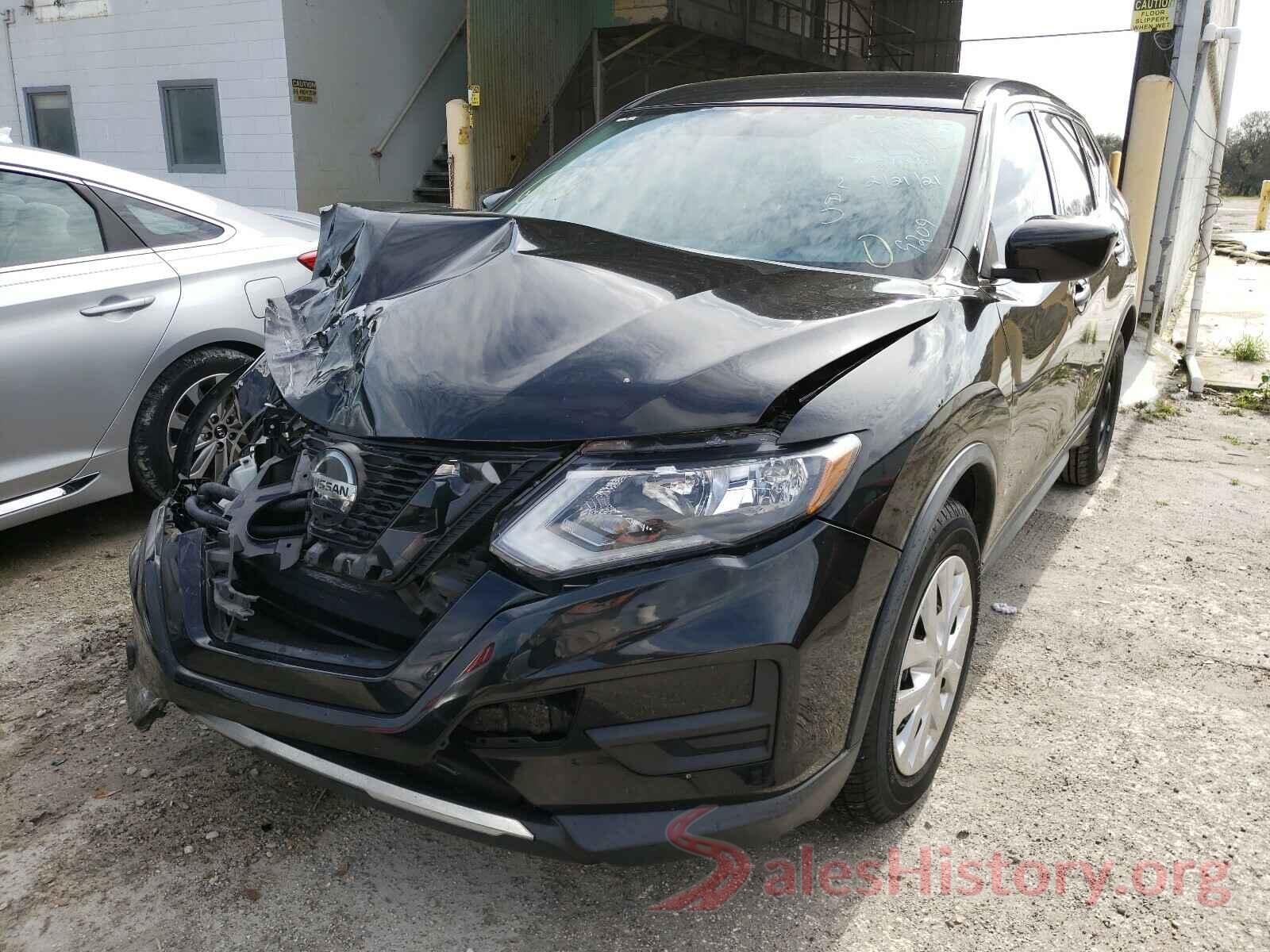 KNMAT2MT0JP529209 2018 NISSAN ROGUE