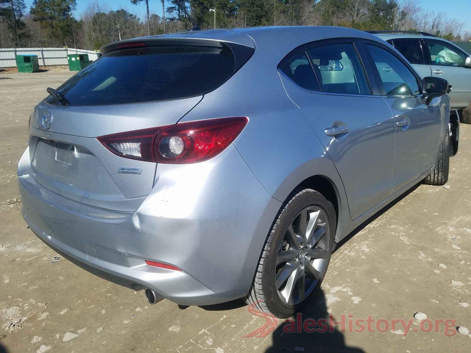 3MZBN1L35JM260833 2018 MAZDA 3