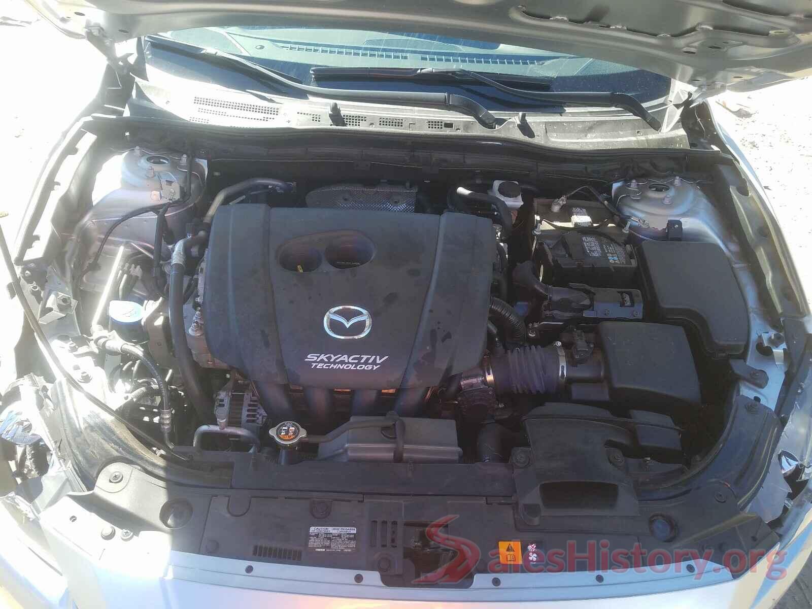 3MZBN1L35JM260833 2018 MAZDA 3