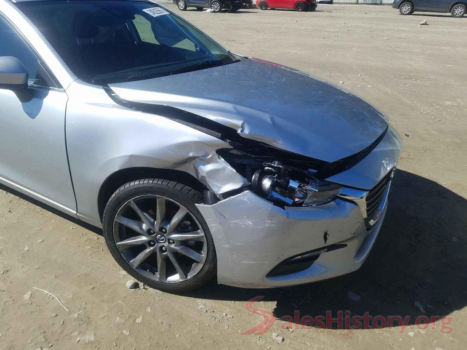 3MZBN1L35JM260833 2018 MAZDA 3