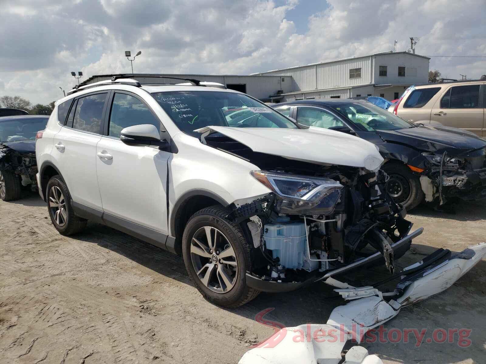 2T3WFREV2GW269818 2016 TOYOTA RAV4