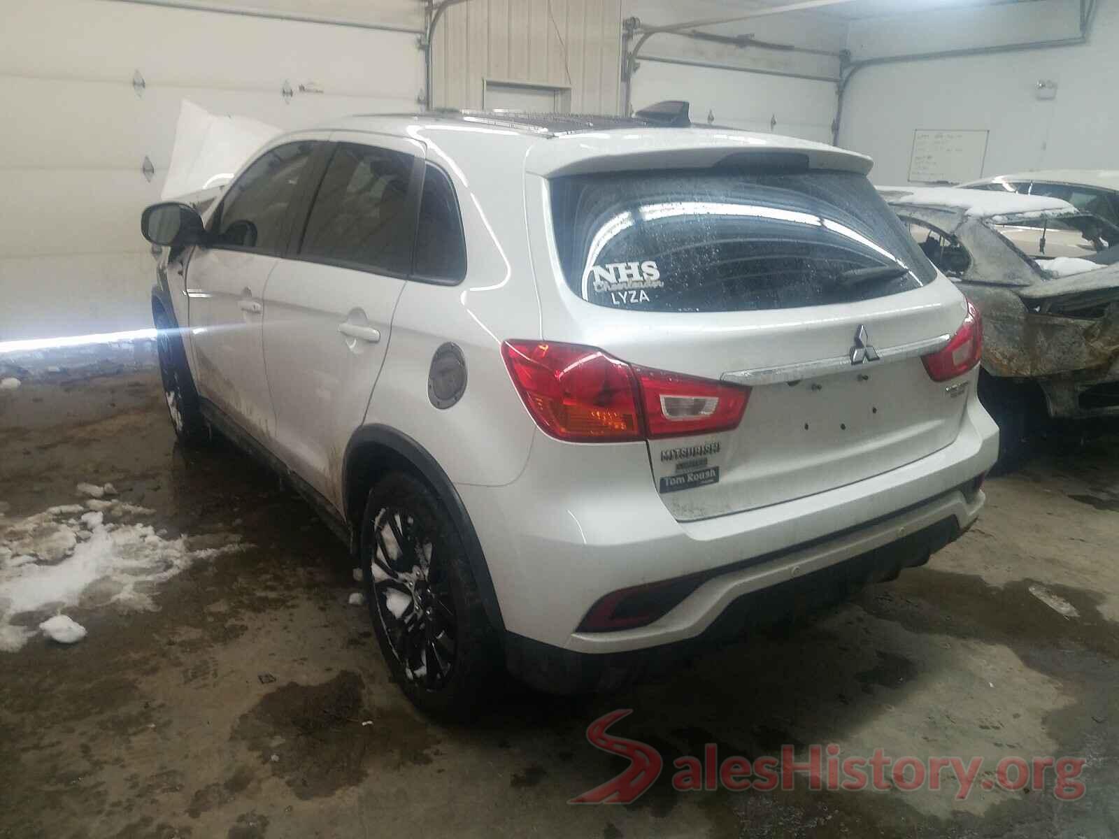 JA4AP3AU8JZ022385 2018 MITSUBISHI OUTLANDER