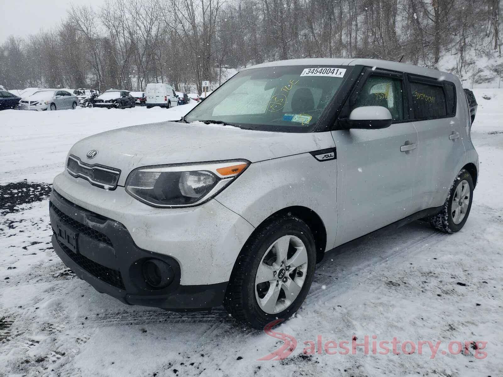 KNDJN2A28J7506122 2018 KIA SOUL