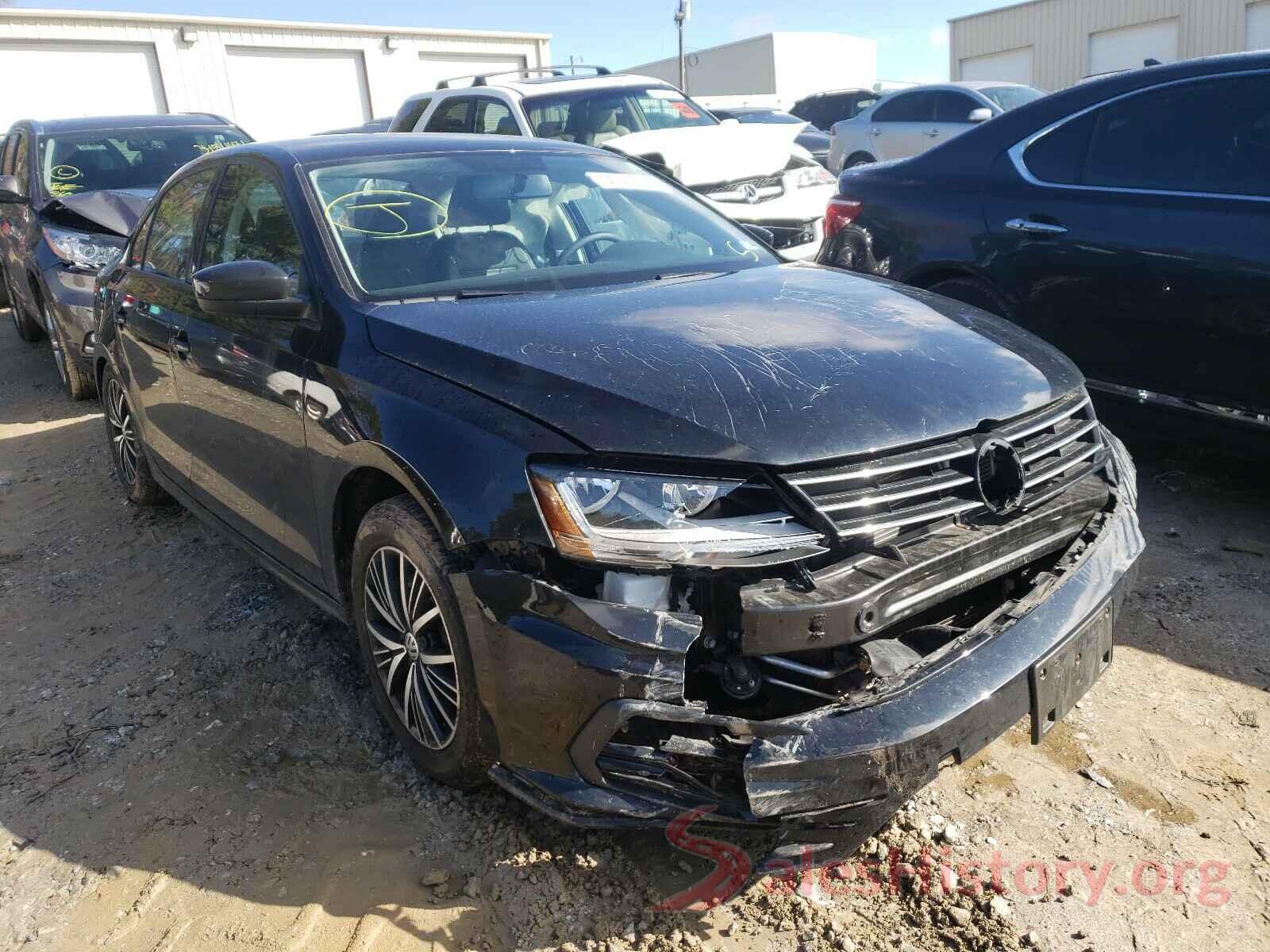 3VWDB7AJ5JM245898 2018 VOLKSWAGEN JETTA