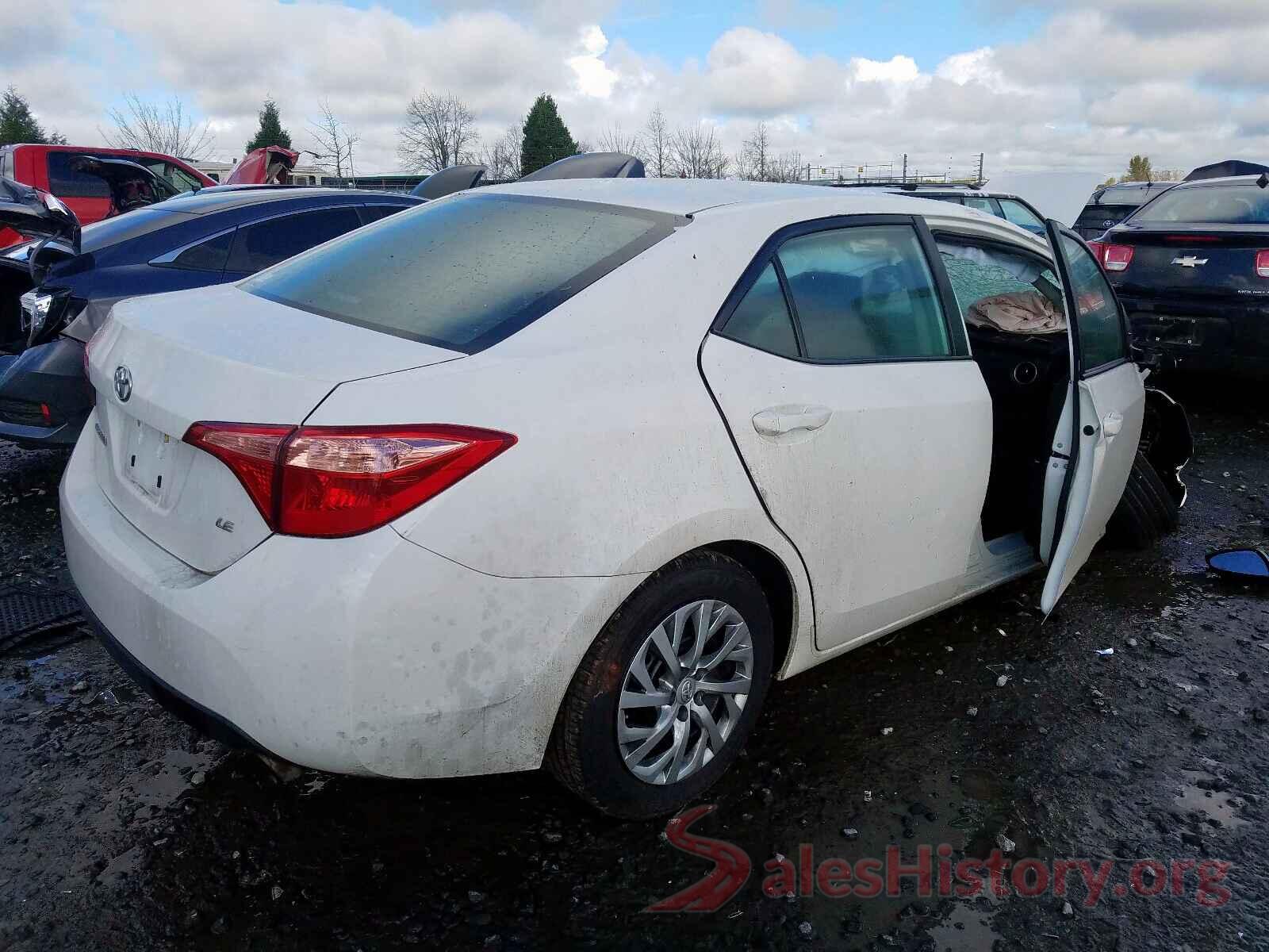 2T1BURHE8JC051139 2018 TOYOTA COROLLA