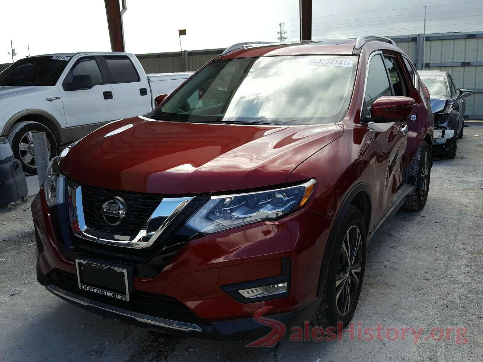 5N1AT2MT4JC743140 2018 NISSAN ROGUE