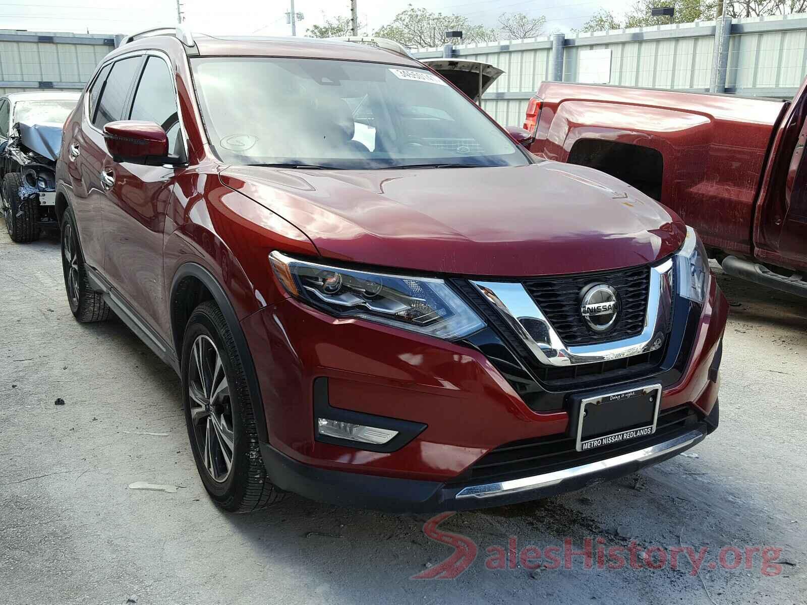 5N1AT2MT4JC743140 2018 NISSAN ROGUE