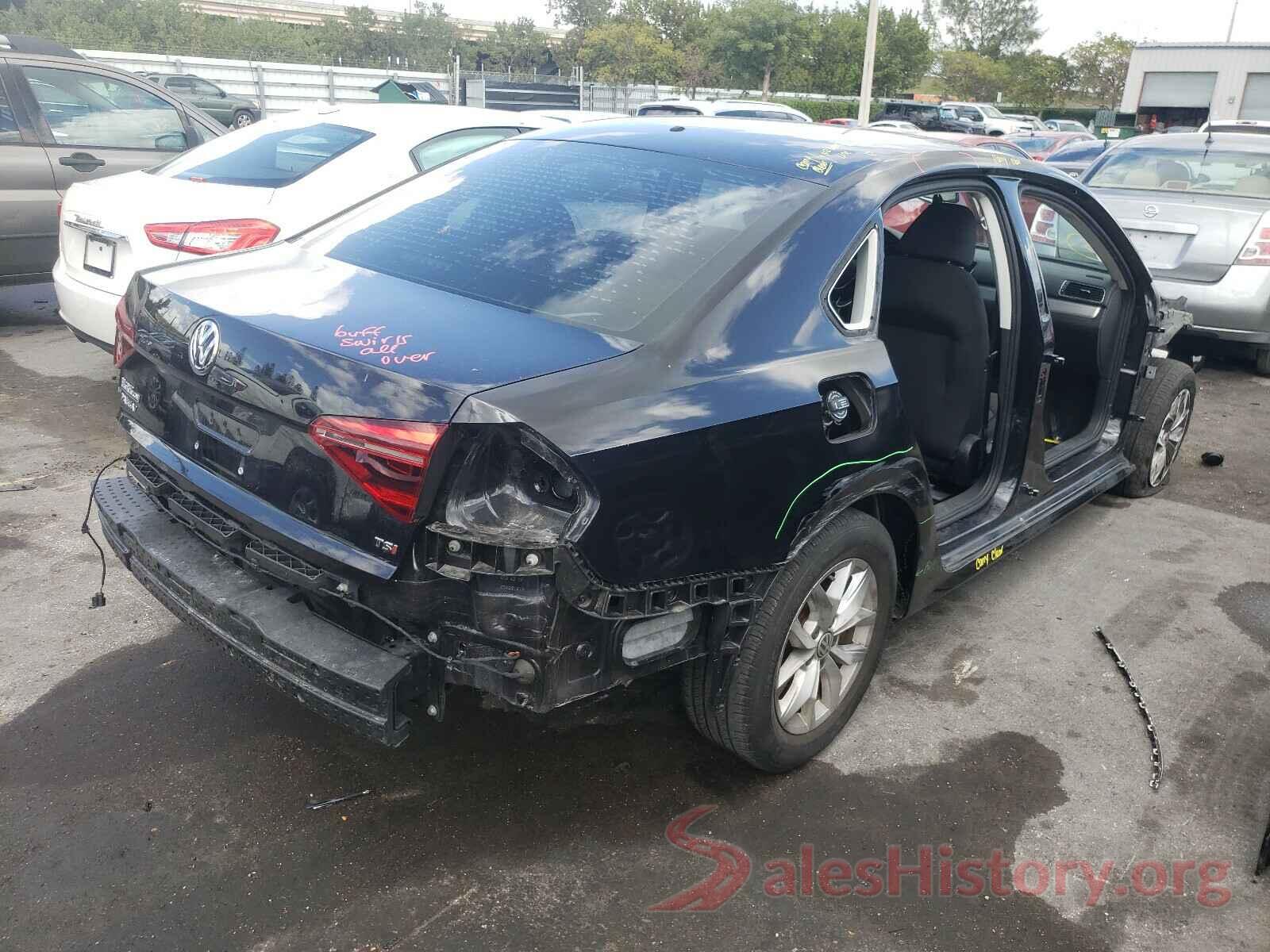 1VWAA7A33JC015267 2018 VOLKSWAGEN PASSAT