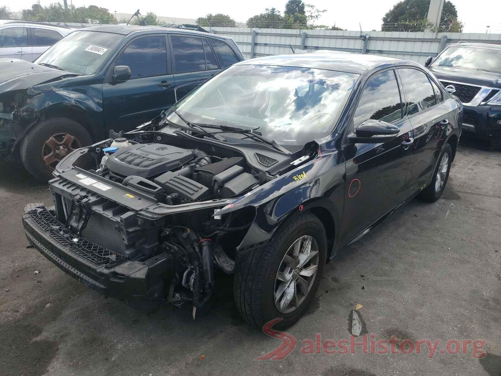 1VWAA7A33JC015267 2018 VOLKSWAGEN PASSAT