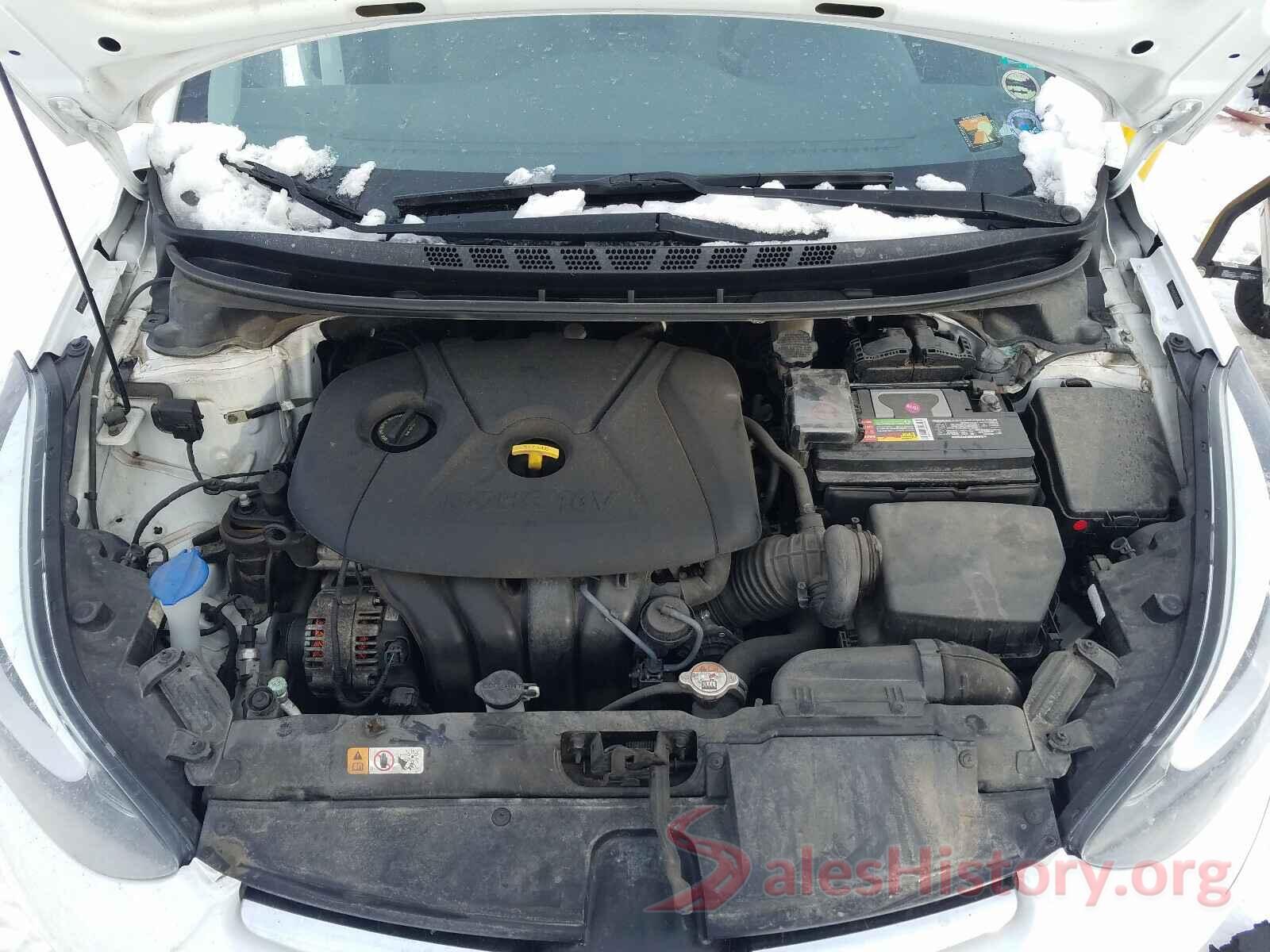 5NPDH4AE0GH685951 2016 HYUNDAI ELANTRA