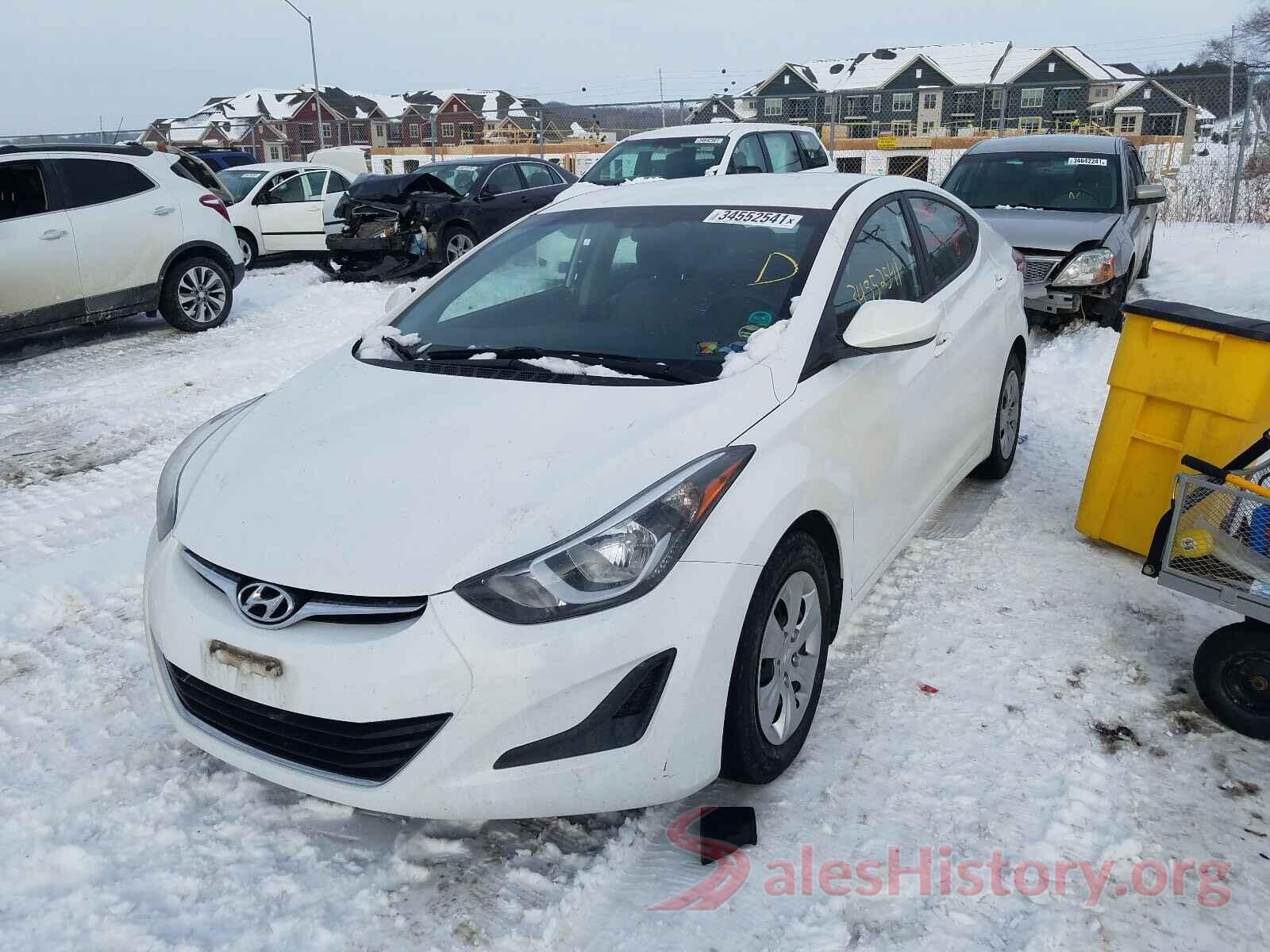 5NPDH4AE0GH685951 2016 HYUNDAI ELANTRA