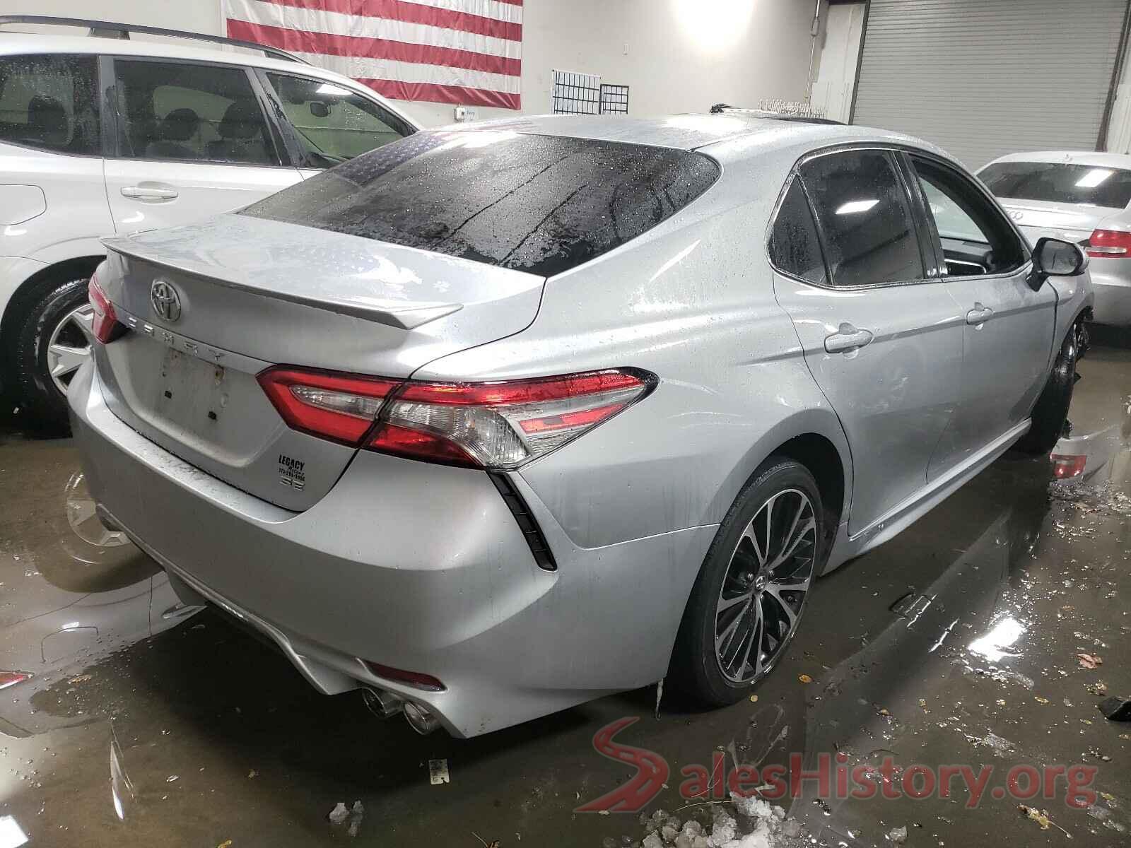 4T1B11HK4JU004852 2018 TOYOTA CAMRY