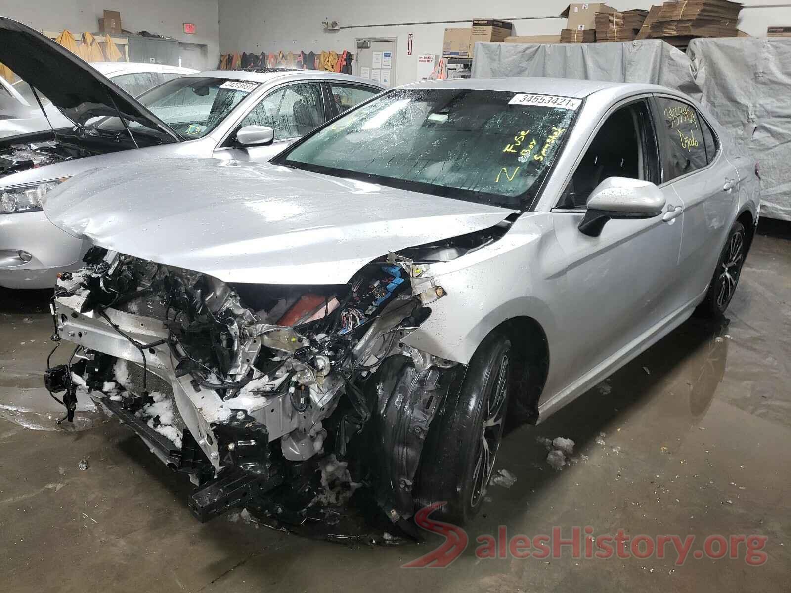 4T1B11HK4JU004852 2018 TOYOTA CAMRY