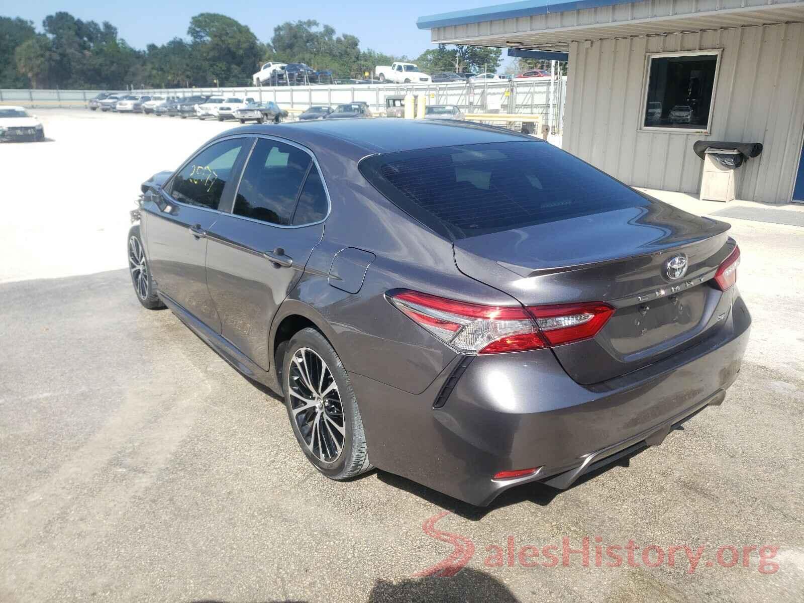 4T1B11HK7JU677313 2018 TOYOTA CAMRY