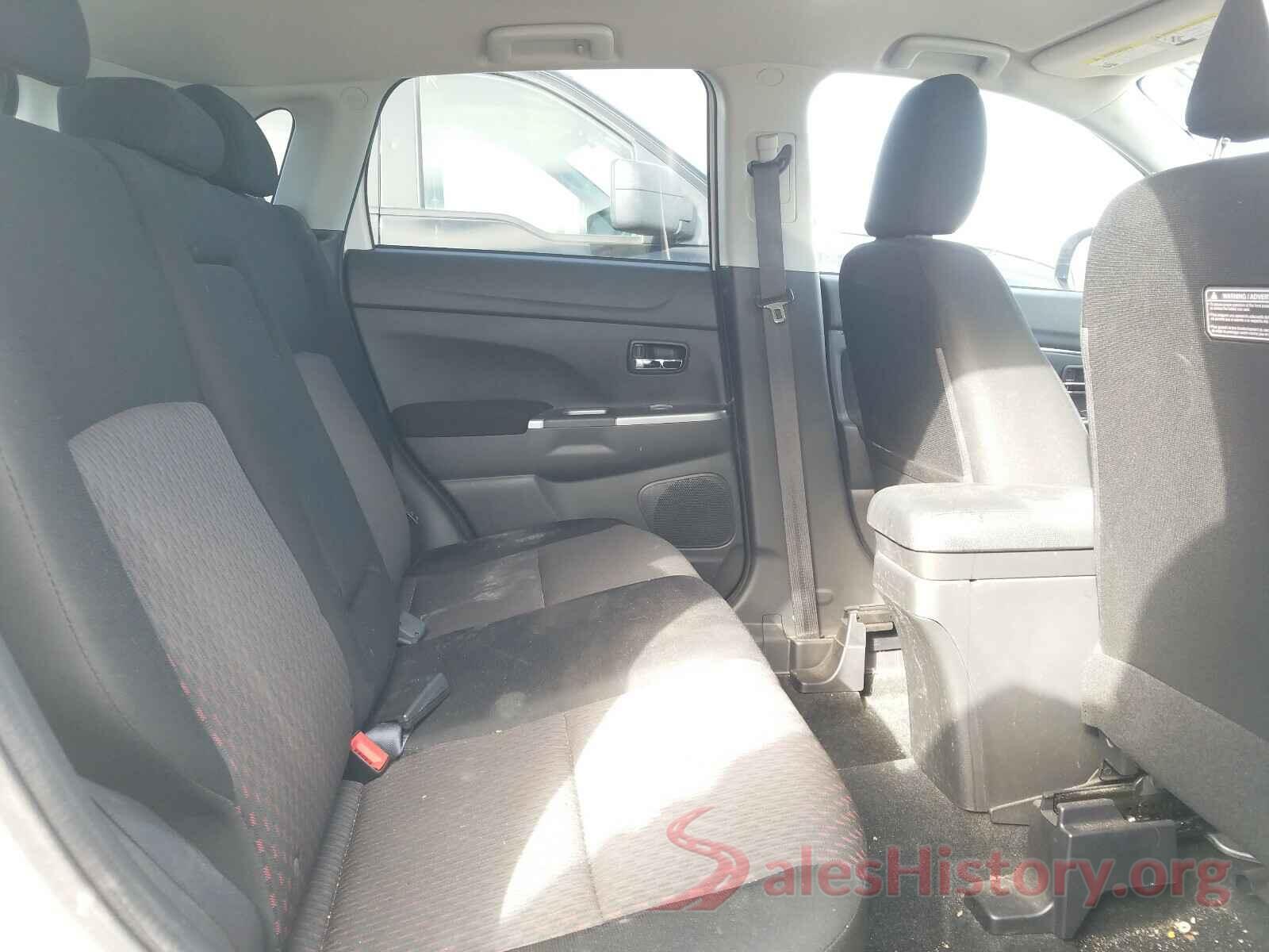 JA4AR3AU8JU017789 2018 MITSUBISHI OUTLANDER