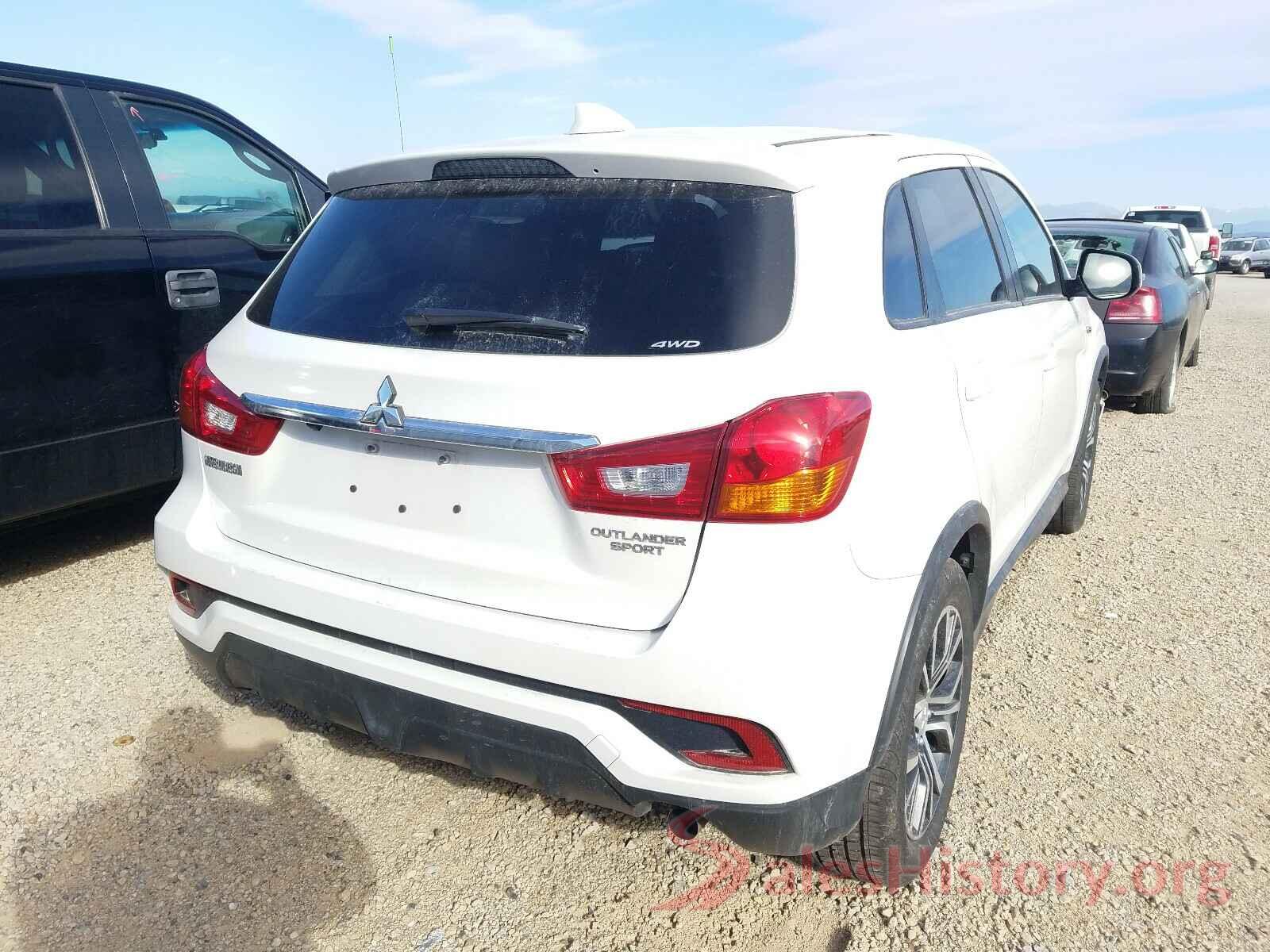 JA4AR3AU8JU017789 2018 MITSUBISHI OUTLANDER