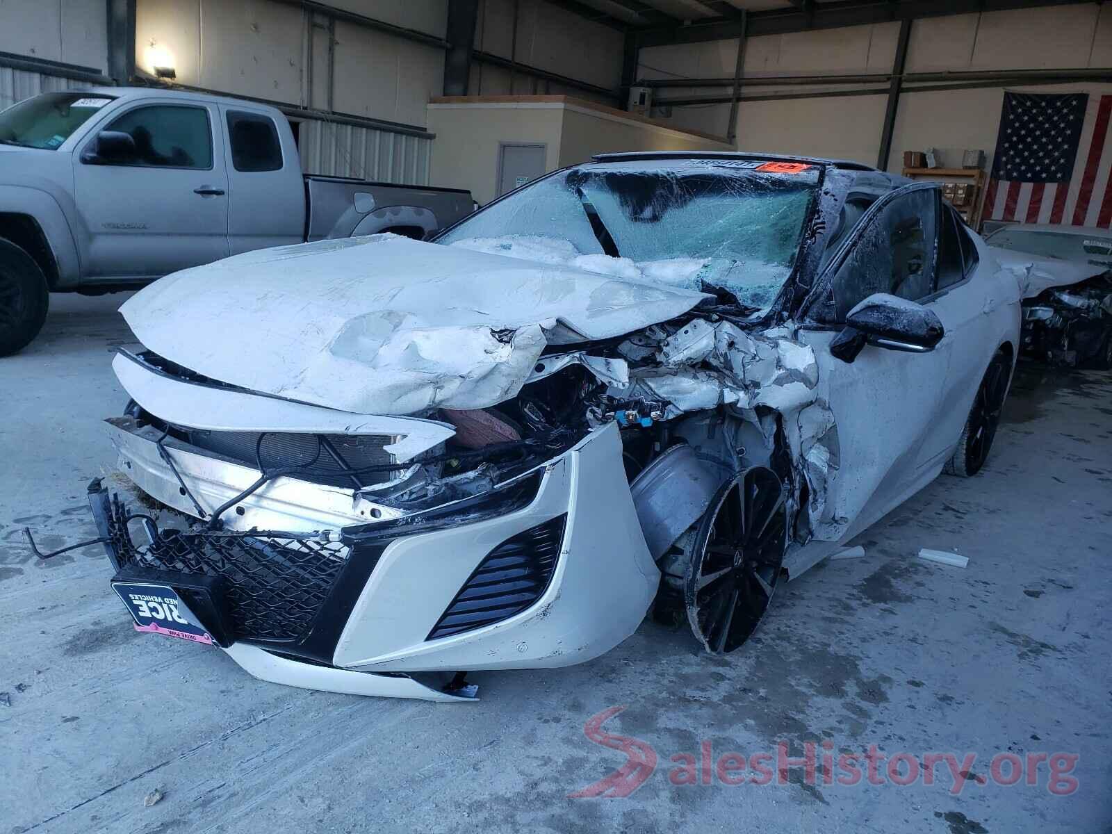 4T1B61HK4JU119677 2018 TOYOTA CAMRY